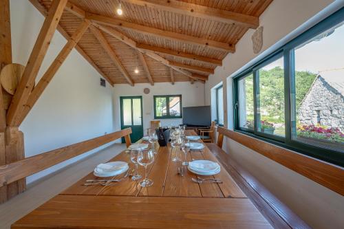 共用Lounge/電視區, Villa Luce in 奧米斯