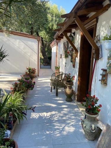  2 bedrooms bungalow at Marina di Camerota 60 m away from the beach with enclosed garden and wifi in Marina di Camerota