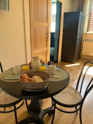 Appartement très confortable le Renaissance entre Paris et CDG (Appartement tres confortable le Renaissance entre Paris et CDG) in Екен