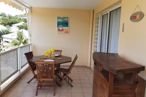 Appartement O Ti Kolibri, cosy et idéalement situé Appartement O Ti Kolibri, cosy et idéalement situé