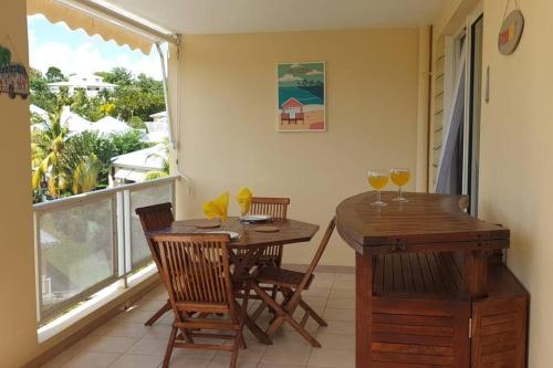 Appartement O Ti Kolibri, cosy et idéalement situé Appartement O Ti Kolibri, cosy et idéalement situé