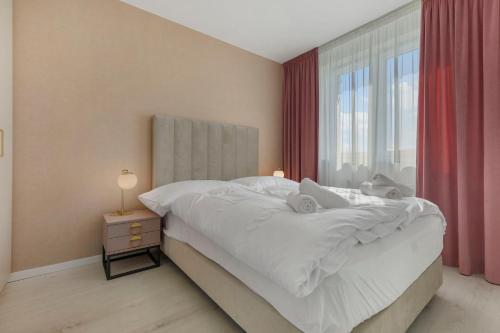 LAM Rose - AC - TERRACE, Bratislava