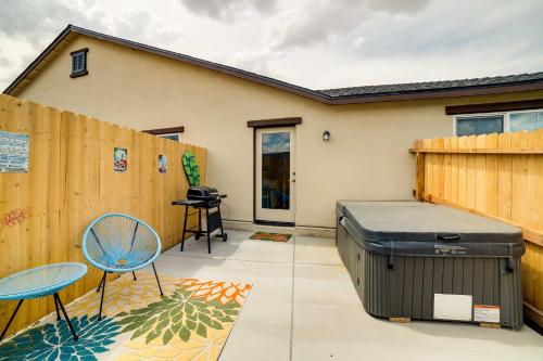 Newly Built Sparks Home with Hot Tub 12 Mi to Reno!