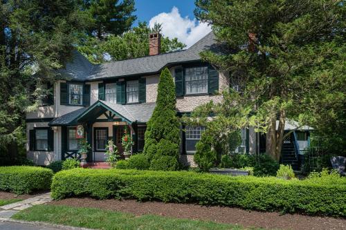 Pinecrest Bed & Breakfast in Asheville, USA