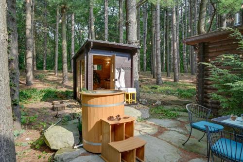 Magical Metamora Cottage with Fire Pit, Pond, Deck!