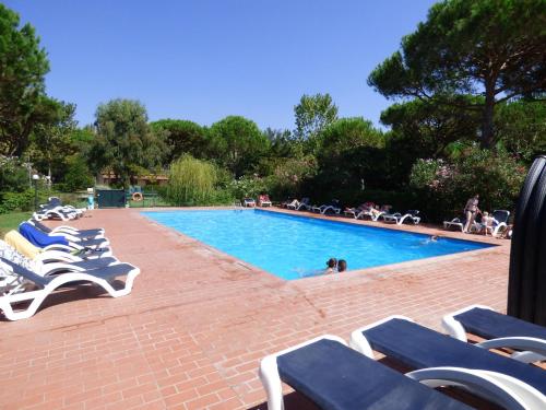 A semi detached bungalow with AC near the coast of Tuscany