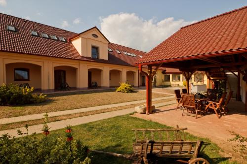 Penzion Bednářův dvůr - image 14