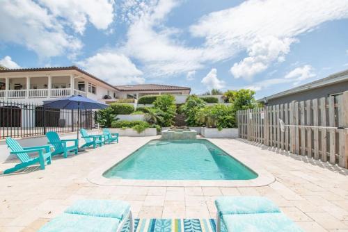 Island Time -- Oceanfront Bliss in Crescent Beach