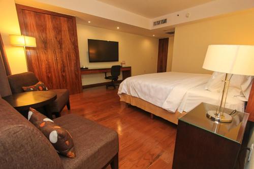 487678403 Holiday Inn Leon by IHG