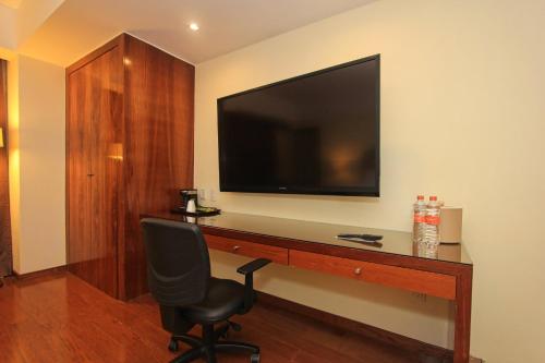 487678459 Holiday Inn Leon by IHG