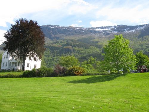 Hardanger Hostel B&B - image 2