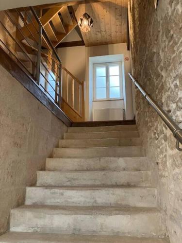 Bejárat, Maison de maître du 19ème siècle à la campagne (Maison de maitre du 19eme siecle a la campagne) in Saint-Marc-Sur-Seine