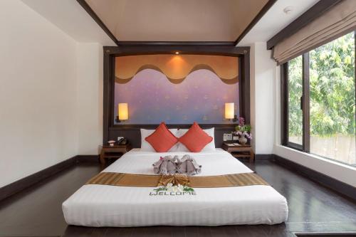 room detail thumbnail 0
