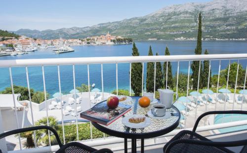 Superior Double Room with Seaside Balcony