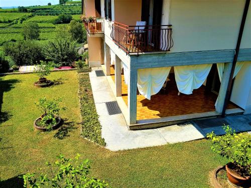  Boutique Apartment Home in Verona - Valpolicella - Big Terrace and Garden, Balcony and Garage - Hide in Hedonism in San Pietro in Cariano