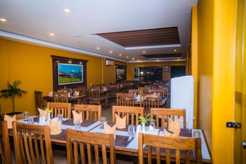 Restoran, Hotel Crown Himalayas in Pokhara