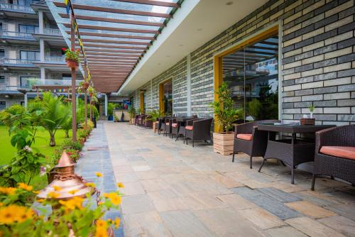 Tampilan eksterior, Hotel Crown Himalayas in Pokhara