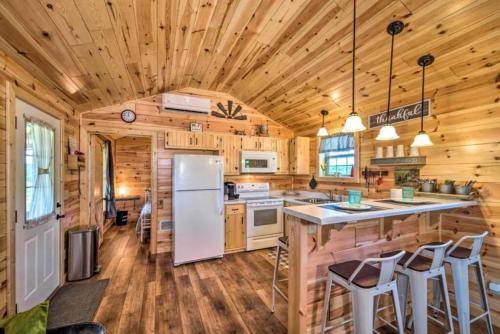 Mammoth Cave Cabin Rentals 1 in Clarkson (KY)
