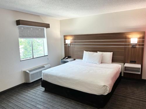 Ramada by Wyndham Lithia Springs Atlanta - image 11