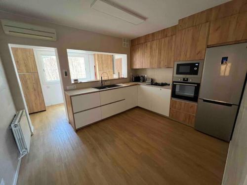 Konyha, Casa familiar en la playa con piscina in Teià
