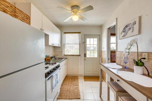 Wildwood Crest Getaway with Deck, Walk to Beach! in Wildwood Crest, USA