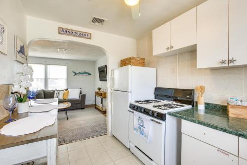 Wildwood Crest Getaway with Deck, Walk to Beach! in Wildwood Crest, USA