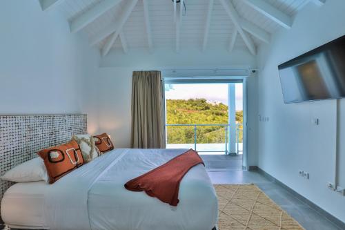 Sunny Vacation Villa NO 100