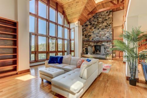 Expansive Home Less Than 4 Mi to Mountain Creek Ski Resort - image 12