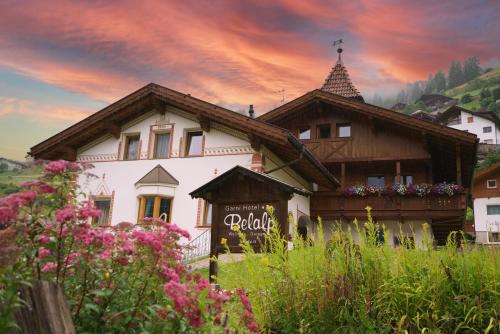 Garni Hotel Belalp - Accommodation - Santa Cristina in Val Gardena