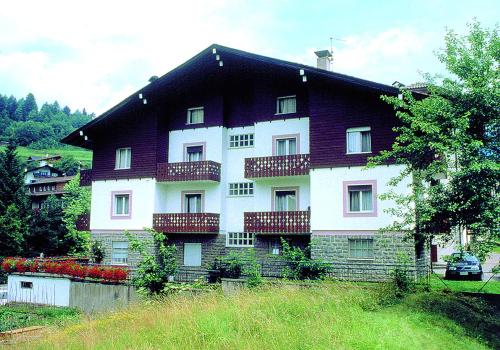 B&B Villa Ursula chambre d'hôte San Martino di Castrozza