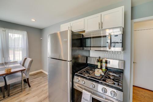 Pet-Friendly Southfield House with Ping-Pong Table! in Southfield, USA