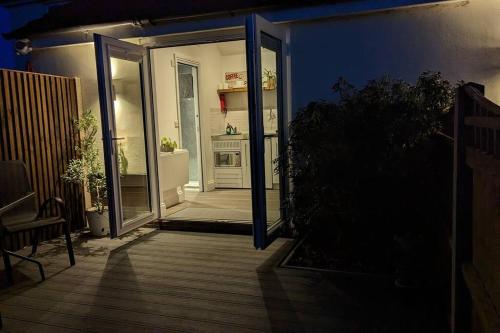 Oak Tree View - relax, reconnect, explore or work in 東哈林