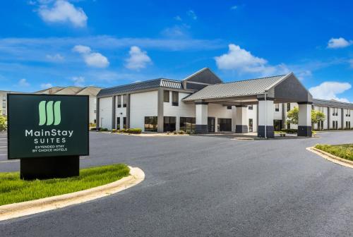 MainStay Suites Bourbonnais - Kankakee