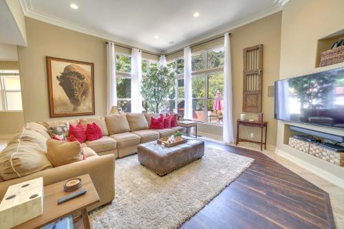 Lavish Corral De Tierra-Monterey Home with Bocce Ball - image 7