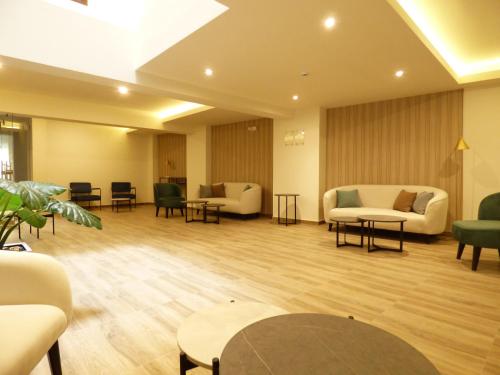 487750840 Muña Hotel Andahuaylas