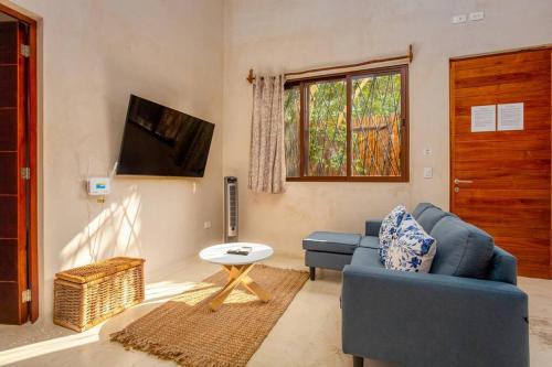 Colors Veleta 2-bedroom loft with mezzanine close to the beach