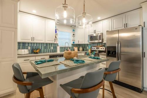 NEW! Completely Renovated / Close to Everything in Key West, USA