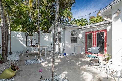 NEW! Completely Renovated / Close to Everything in Key West, USA