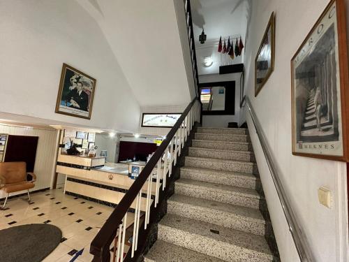 Hôtel National (Hotel National) in 알 호세 이마