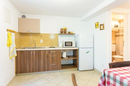 廚房, Holiday house with a parking space Igrane, Makarska - 8332 in 伊加勒