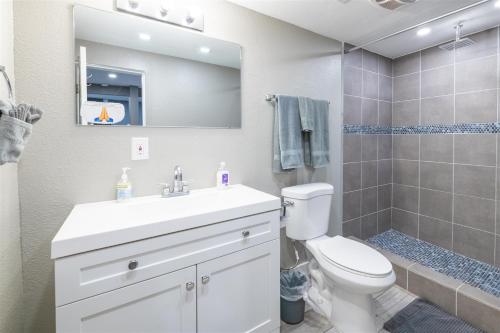 Pacific Edge D - Super Awesome location next to Zoo and Downtown