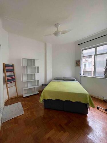 Cute and quiet apartment in Leme