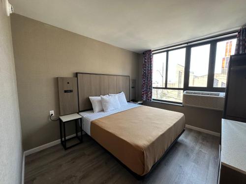 Standard King Room