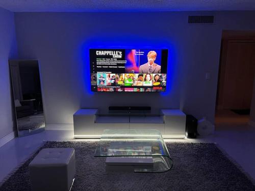 High End Luxury Condo located in Ft. Lauderdale in Lauderhill, USA