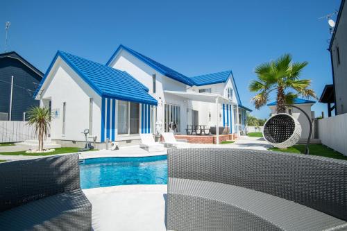 THE BLUE POINT -Seaside Villa-