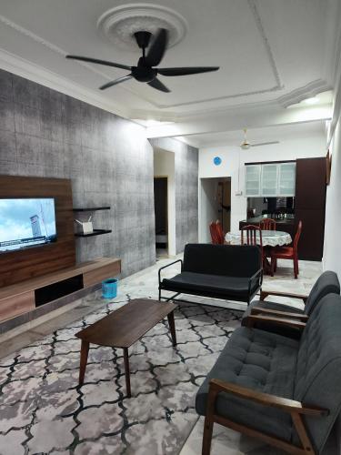 Aydan Homestay, UTM, Taman Sri Pulai, Skudai