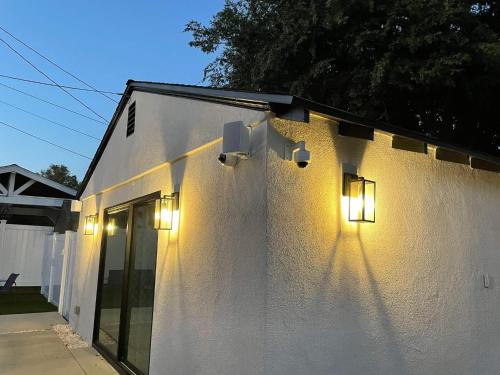 Gated private house with own parking Sherman Oaks, Los Angeles (fotografie 9)