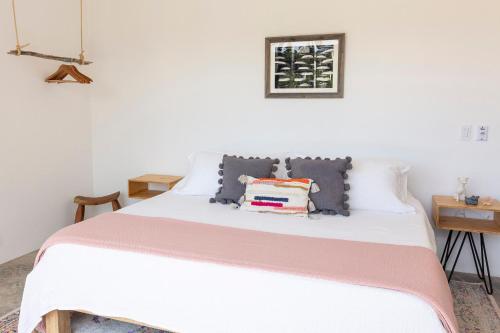King Bed, Air Conditioning, Pool, Fast Wifi - Luna at Casa Calavera in San Francisco, Mexico