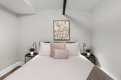 Great Location! Cozy 3BR Garden Unit in Hyde Park in Chicago, USA