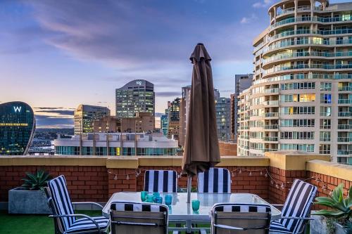 Urban Sky Terrace in the Vibrant Heart of Sydney